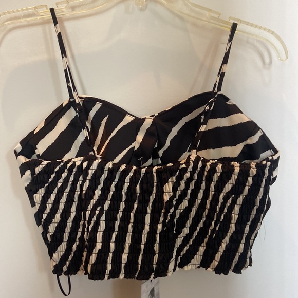 Sincerely Jules Zebra Crop Tank - Picture 3 of 3